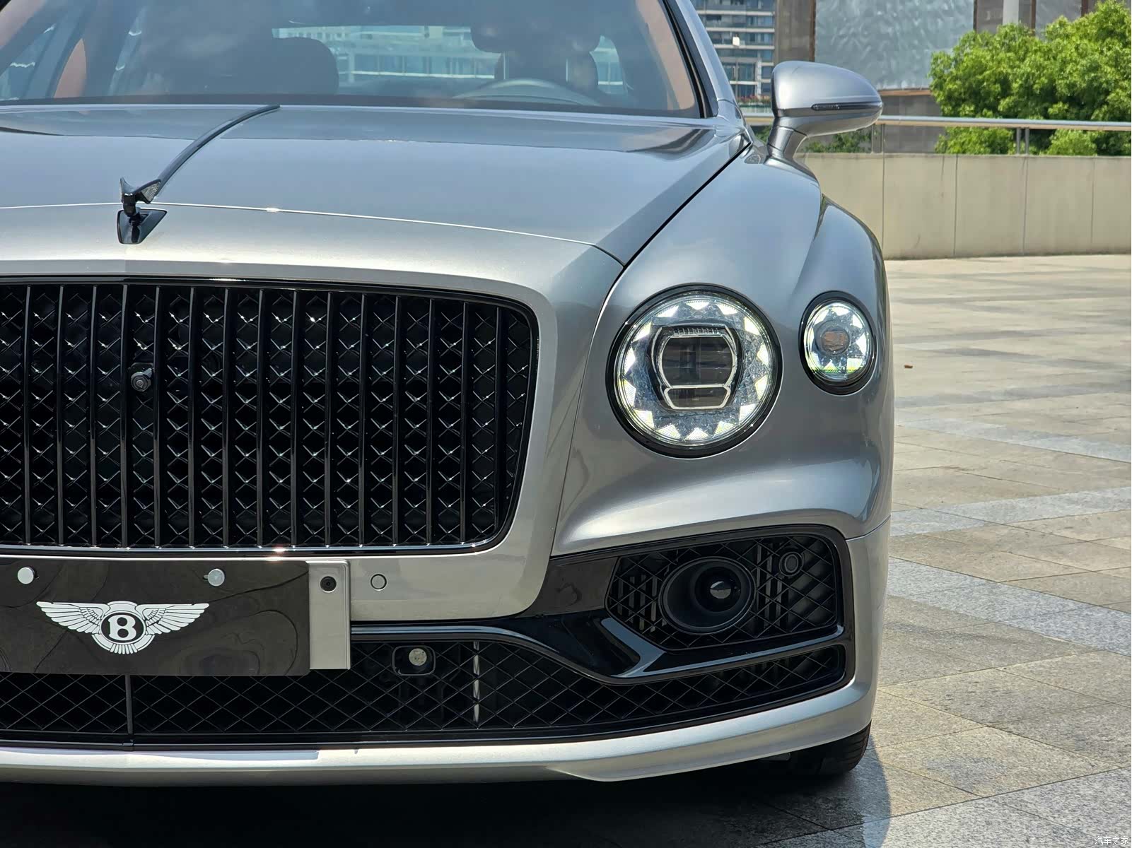 Bentley Flying Spur, 2024 все фото