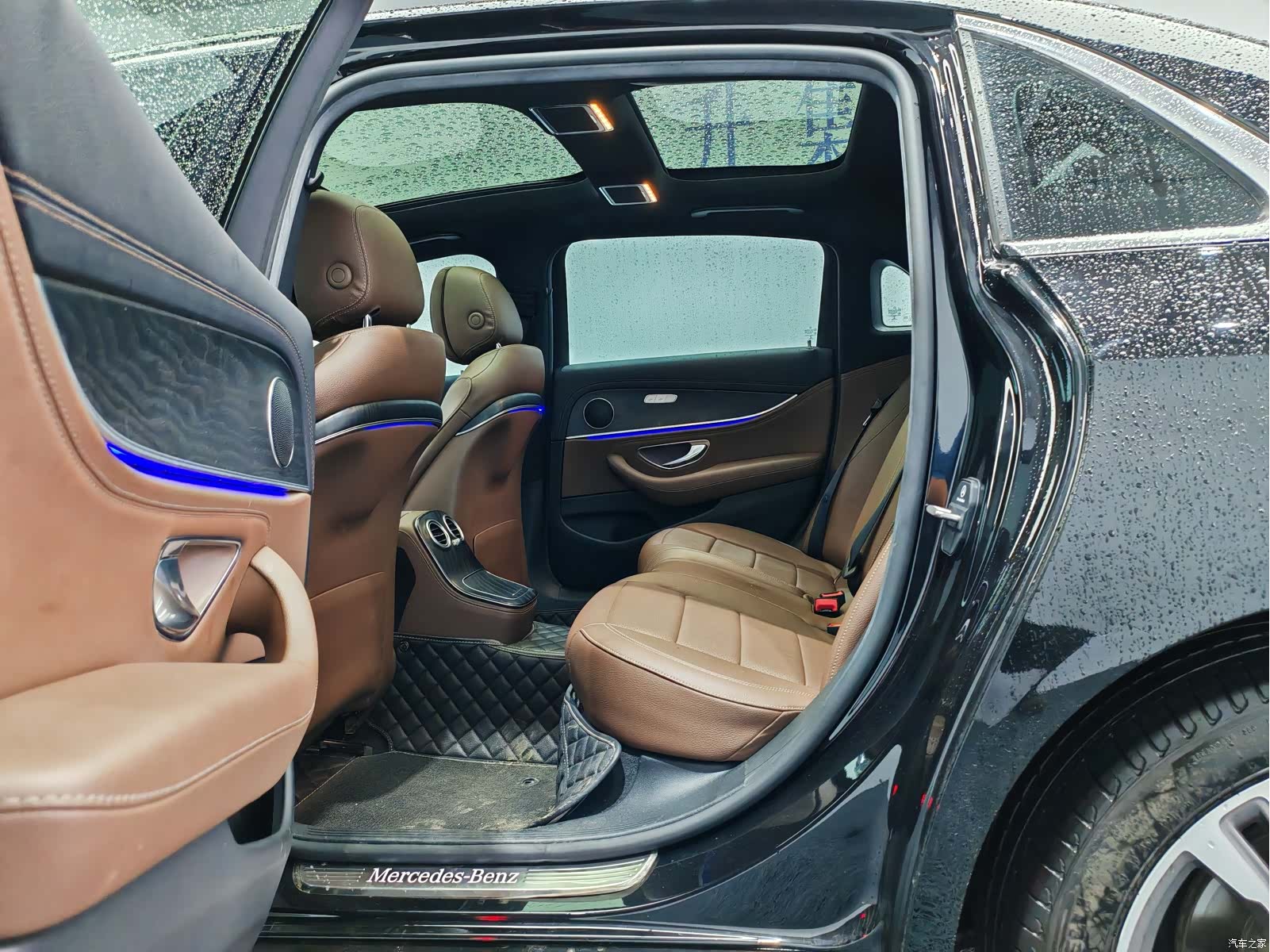 Mercedes-Benz E-Class, 2021 12
