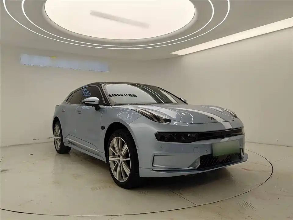 Zeekr 001
