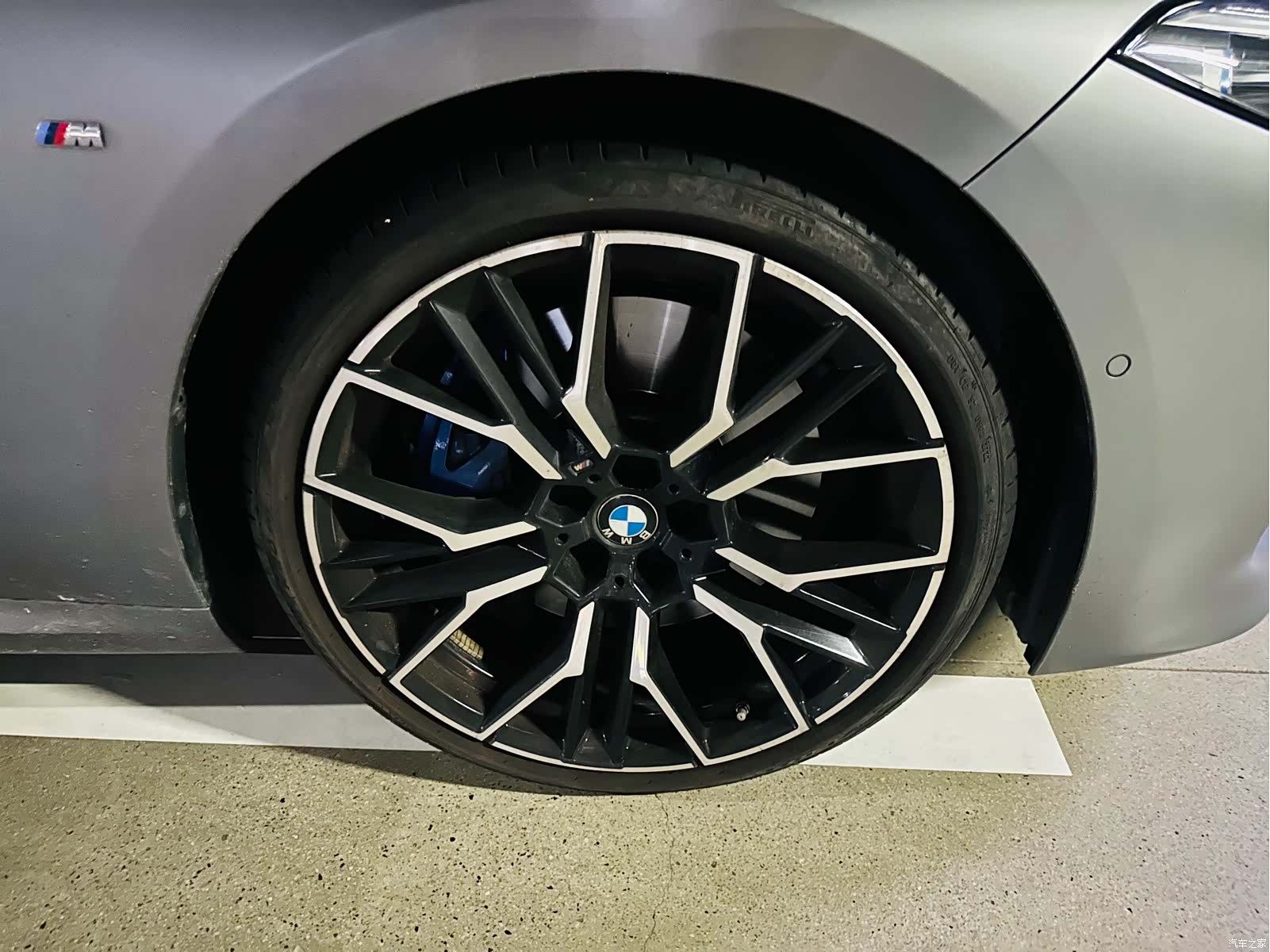 BMW 8 Series, 2024 9