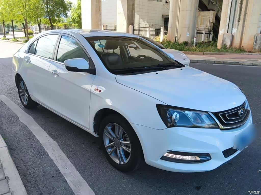 Geely Emgrand, 2017 4