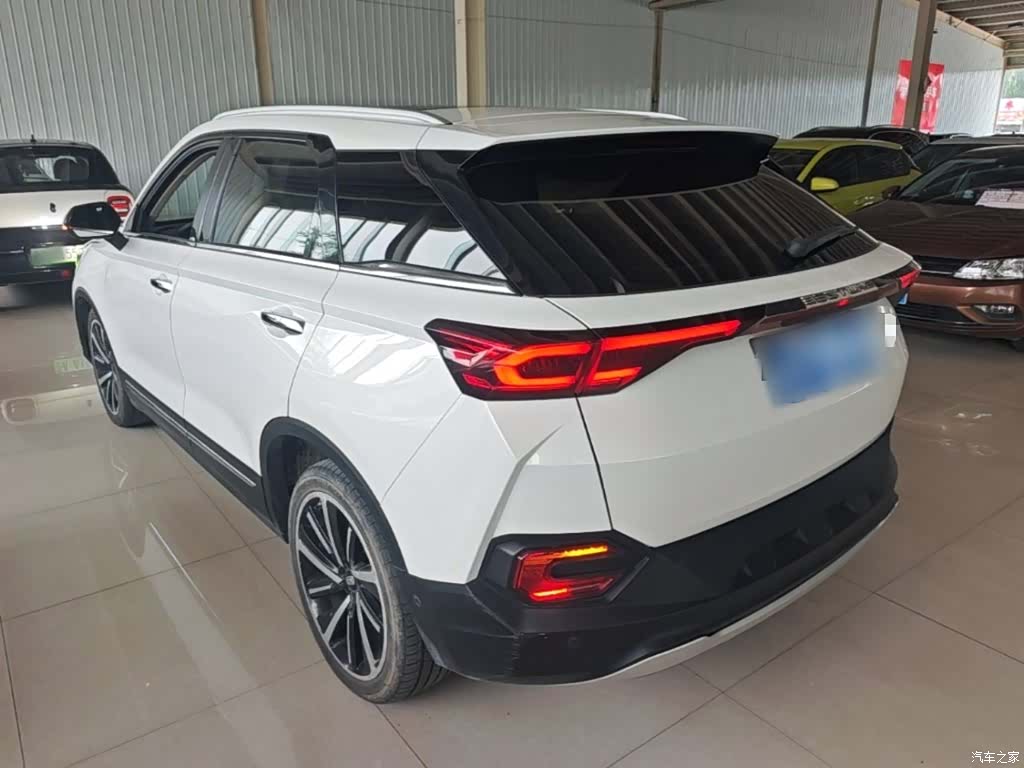 Bestune T77, 2019 все фото