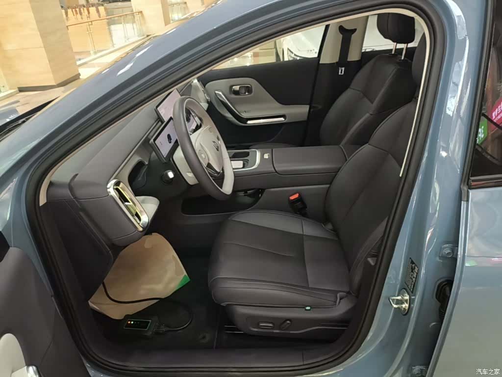 Leapmotor B01, 2025 15