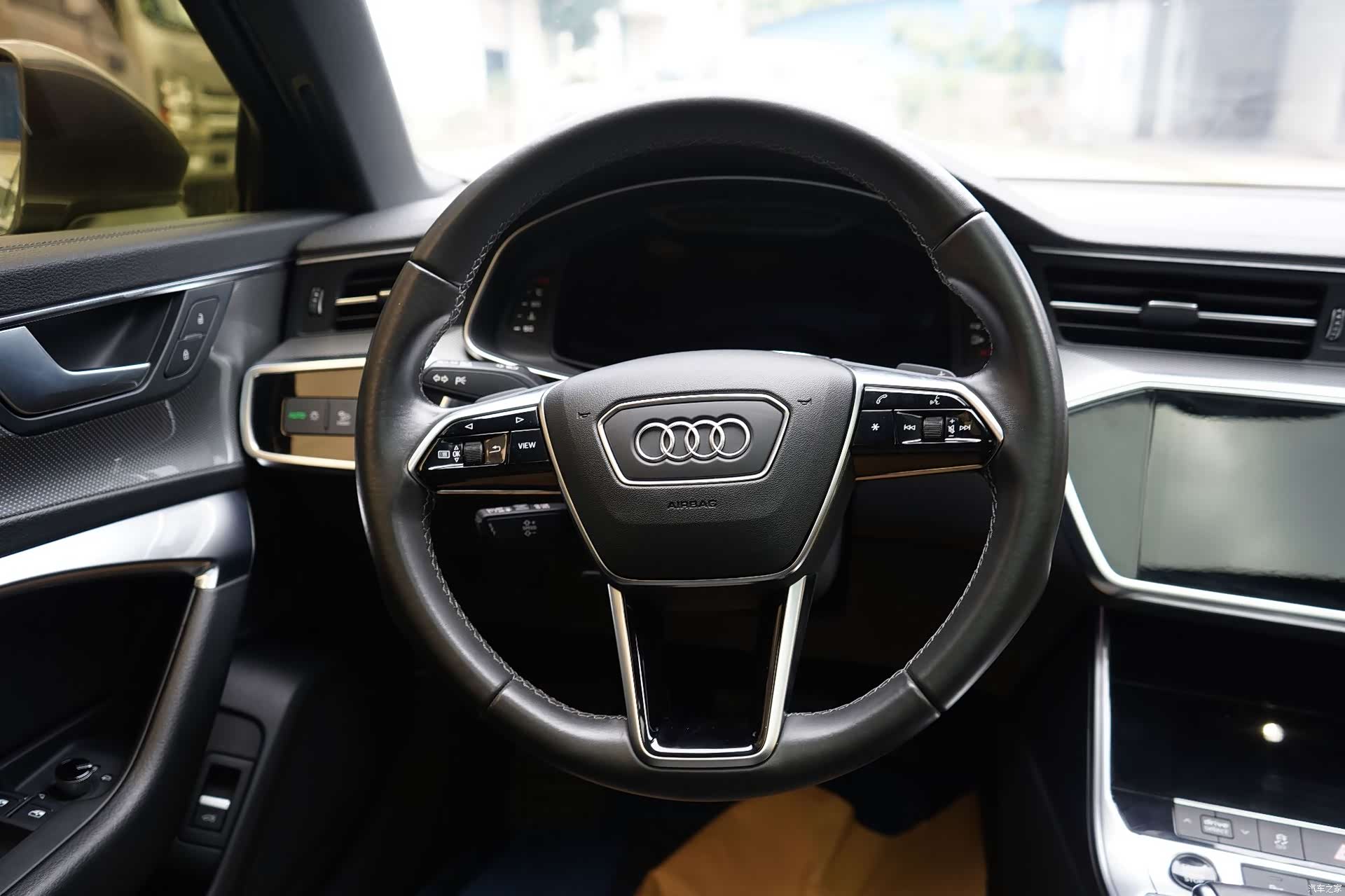 Audi A6L, 2021 13