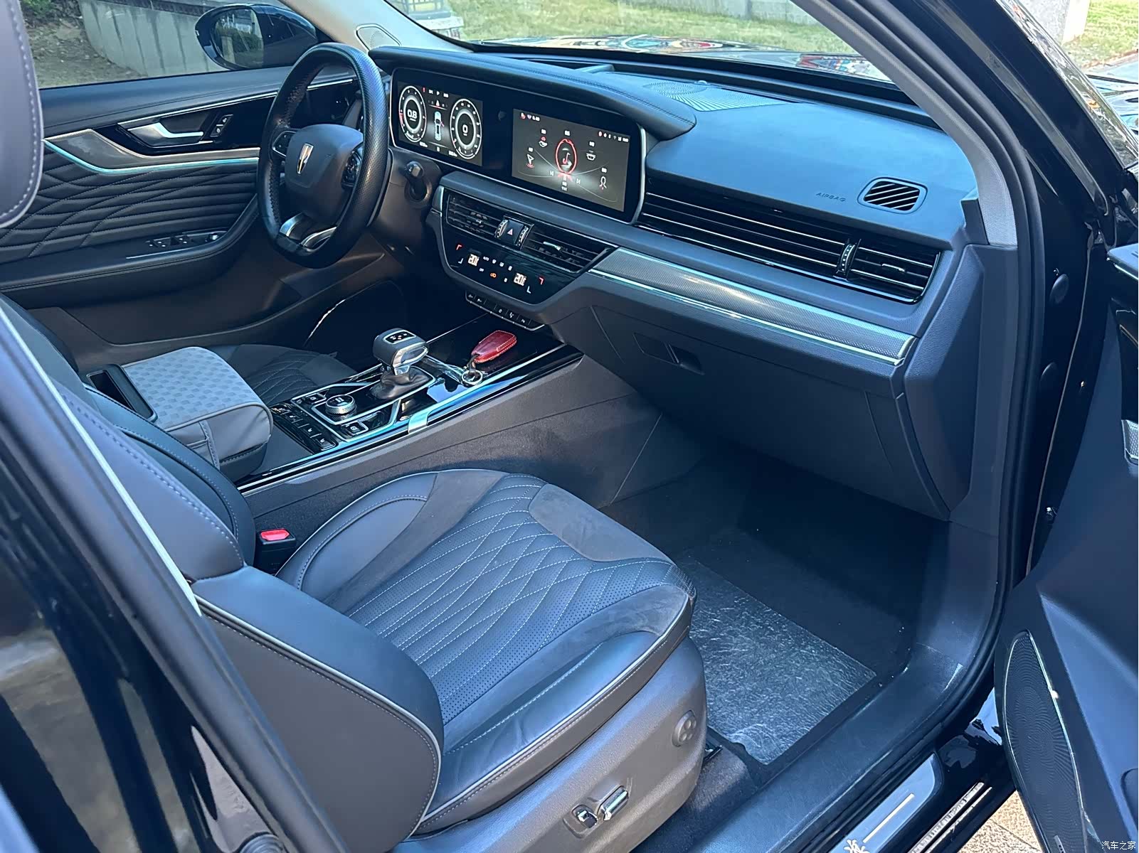 Hongqi HS5, 2023 16