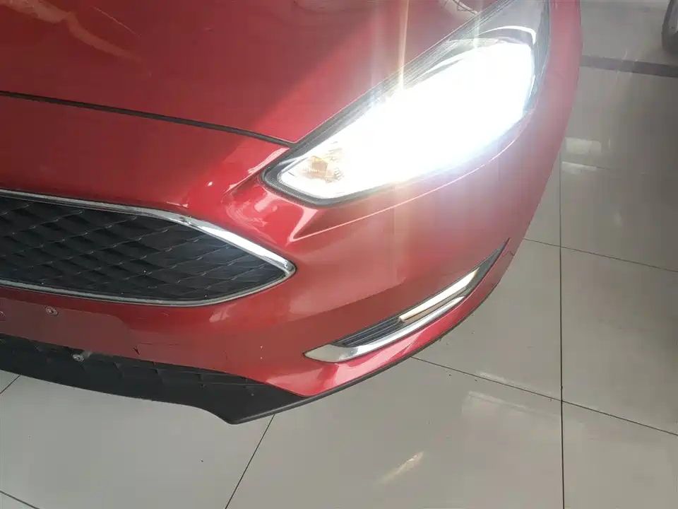 Ford Fox