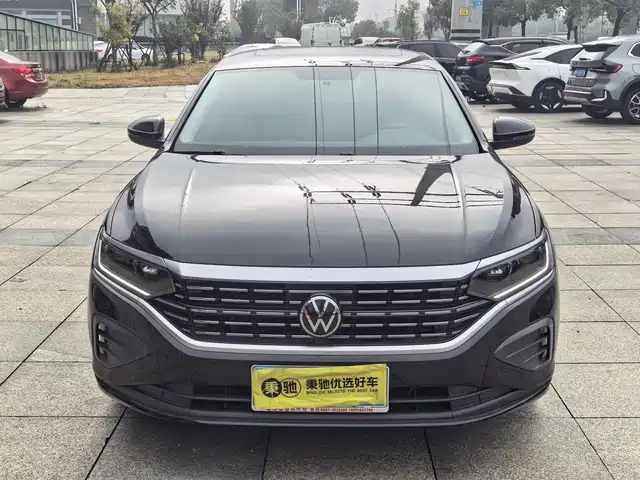 Volkswagen Passat 2024 — купить из Китая под заказ