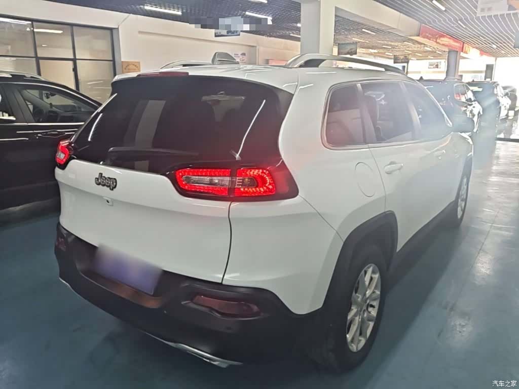 Jeep Cherokee, 2018 7
