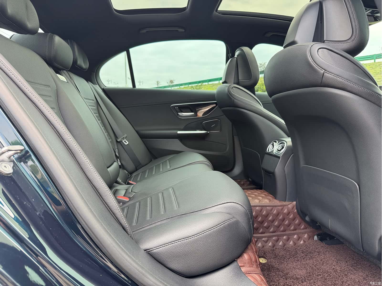 Mercedes-Benz C-Class, 2021 15
