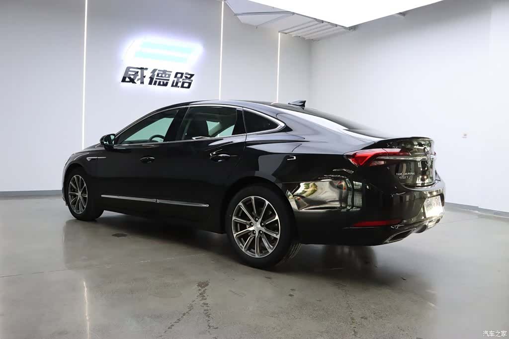 Buick LaCrosse, 2022 все фото