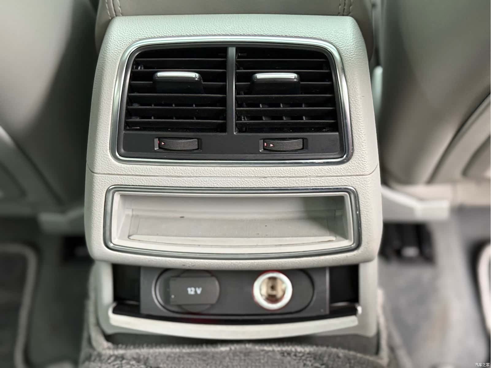Audi A6L, 2014 17