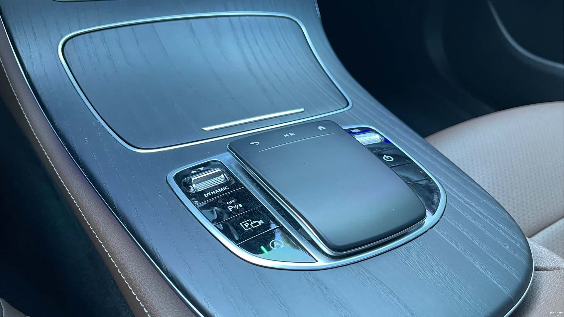 Mercedes-Benz E-Class, 2022 12