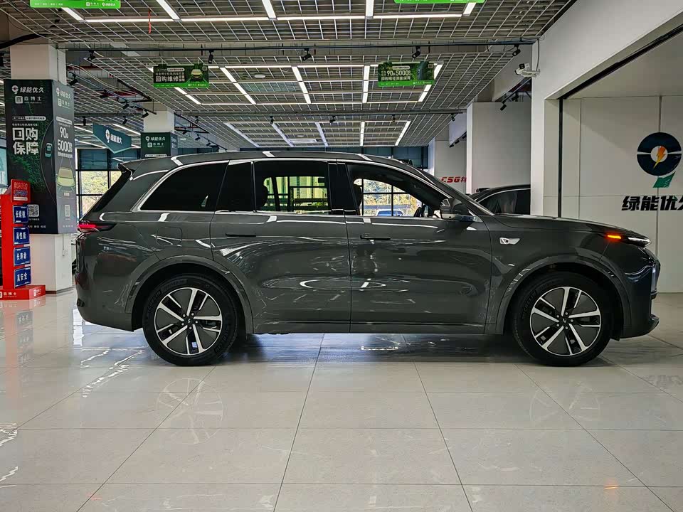Li Auto Ideal L8