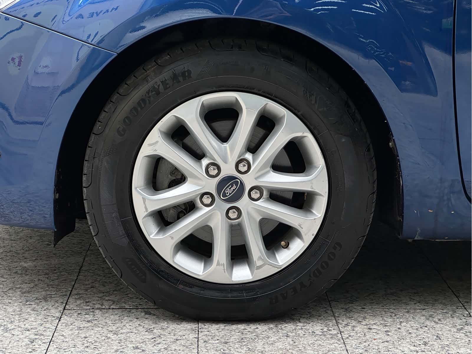 Ford Focus, 2012 17