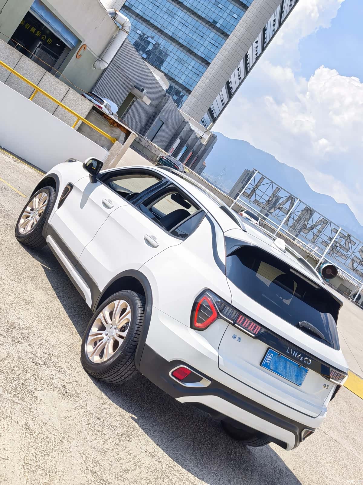 Lynk & Co 01, 2019 все фото