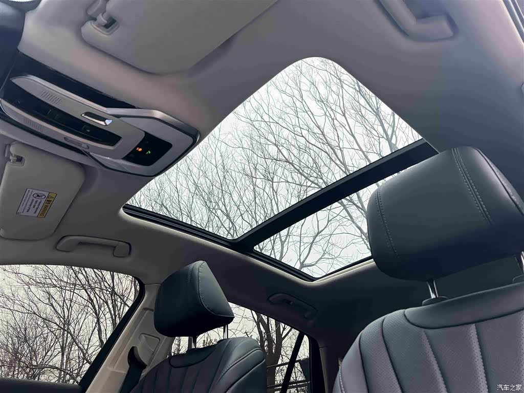 Hongqi H5, 2025 26