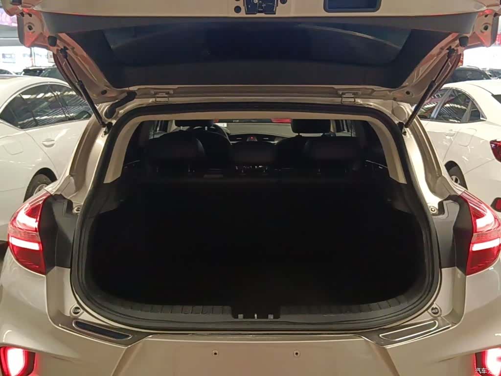 Geely Emgrand, 2019 19