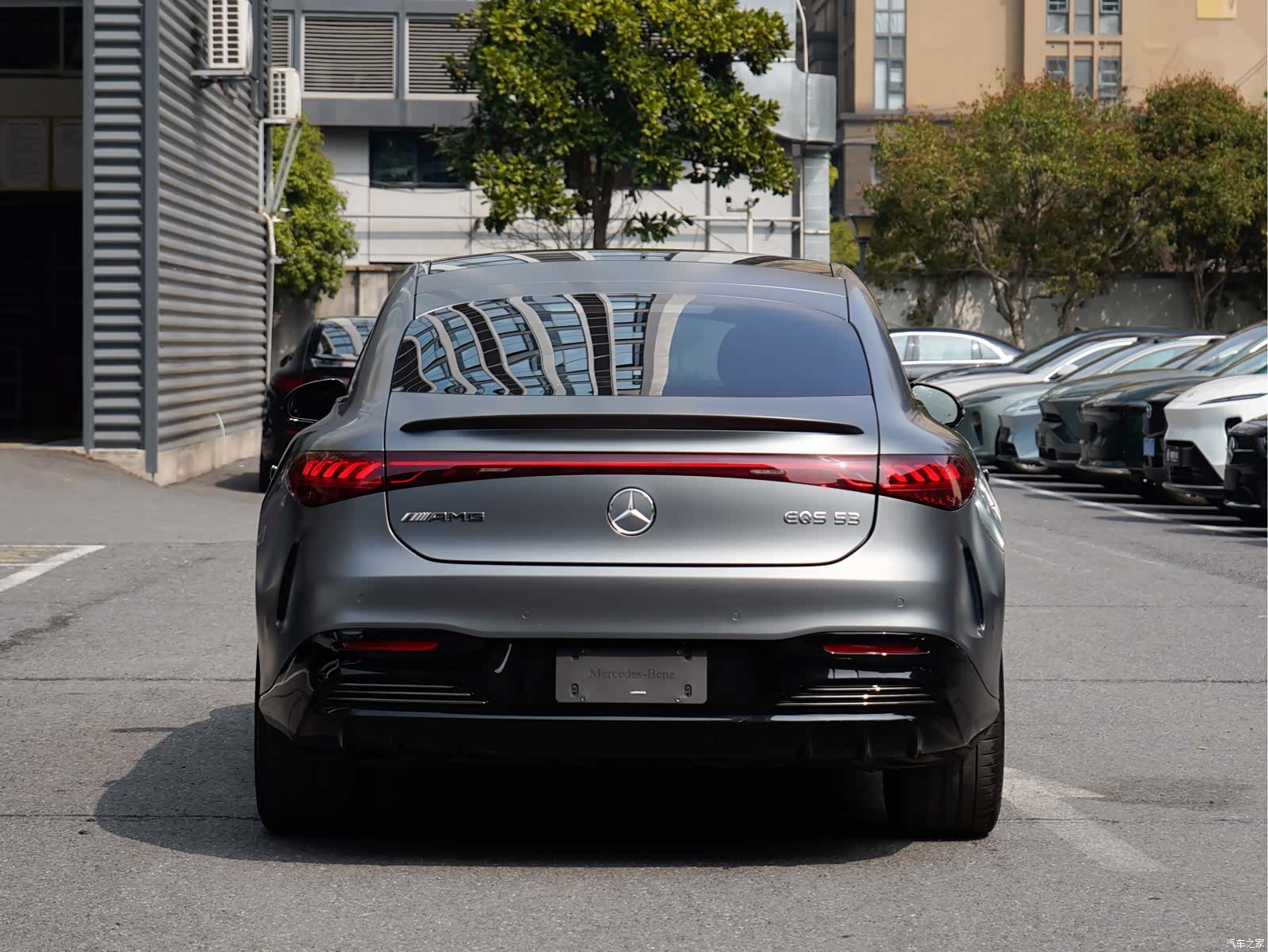 Mercedes-Benz EQS, 2025 4