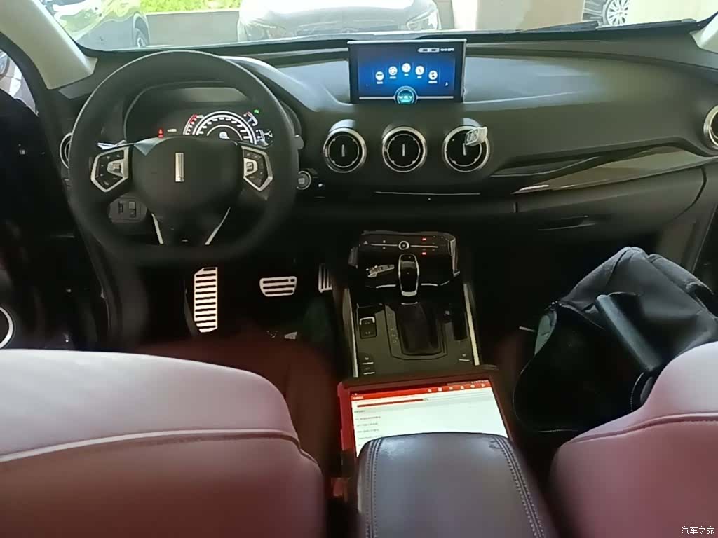 WEY VV7, 2017 10