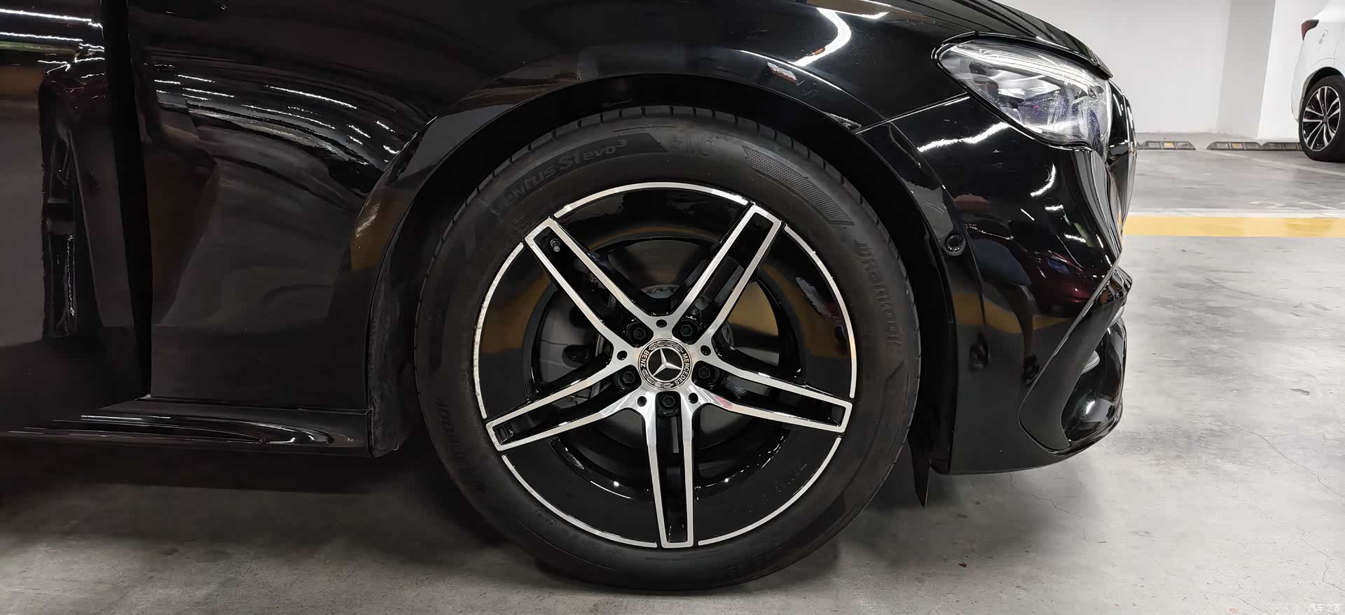 Mercedes-Benz E-Class, 2025 17