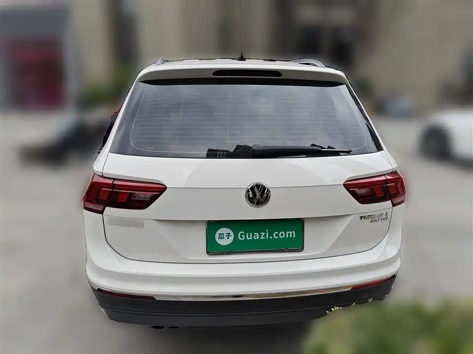 Volkswagen Tiguan L