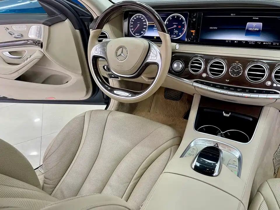 Mercedes-Benz S-class Mercedes-Benz S-class