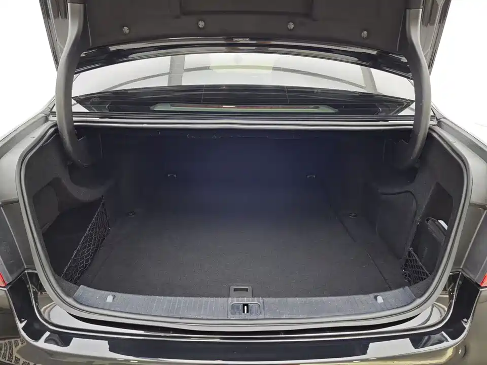 Mercedes-Benz S-class Mercedes-Benz S-class
