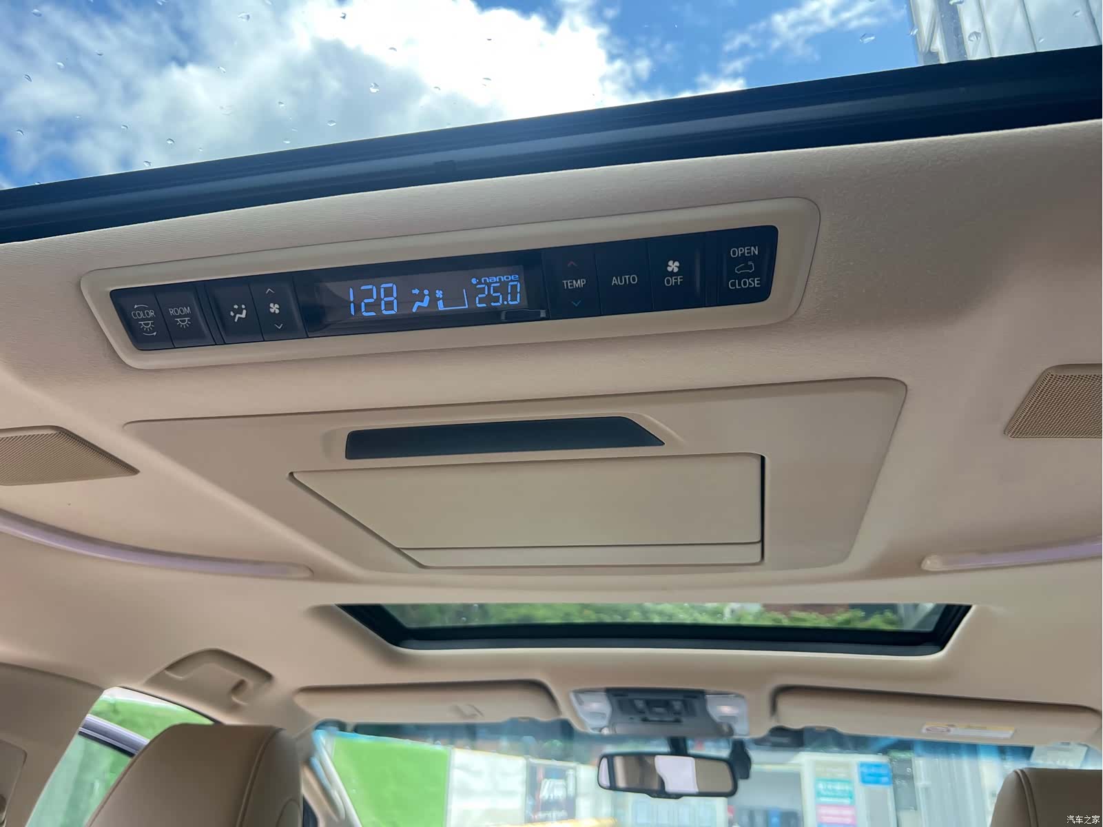 Toyota Alphard, 2018 19