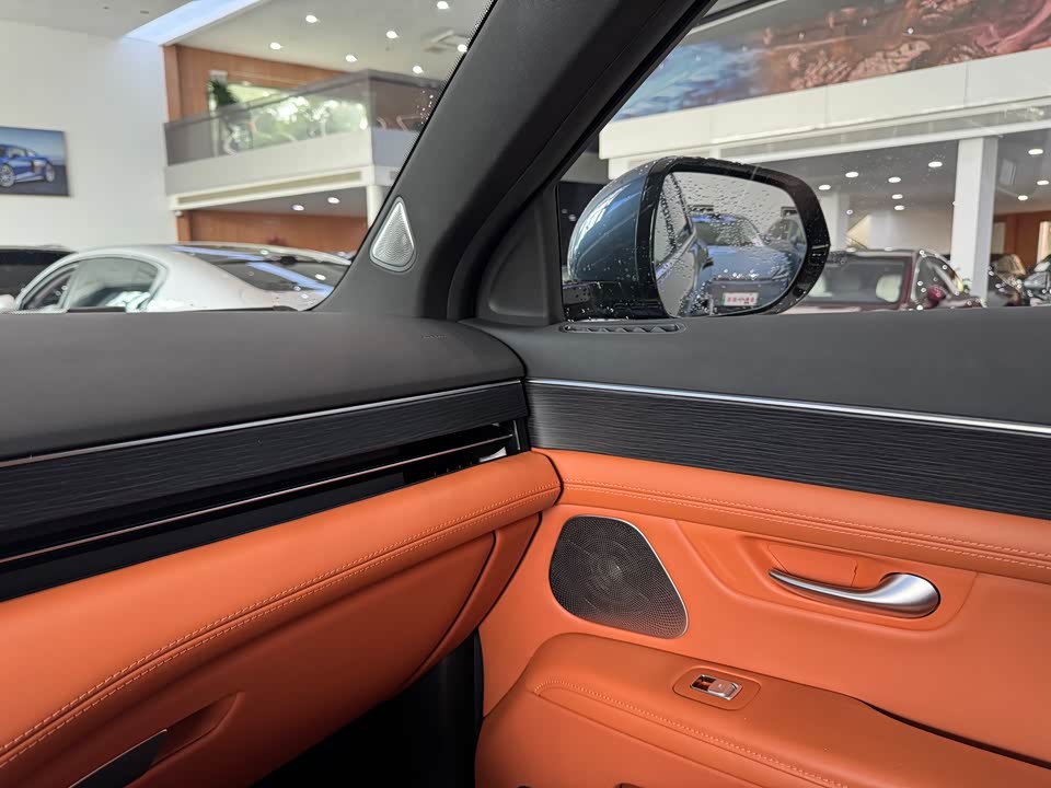 AITO Ask the world M7