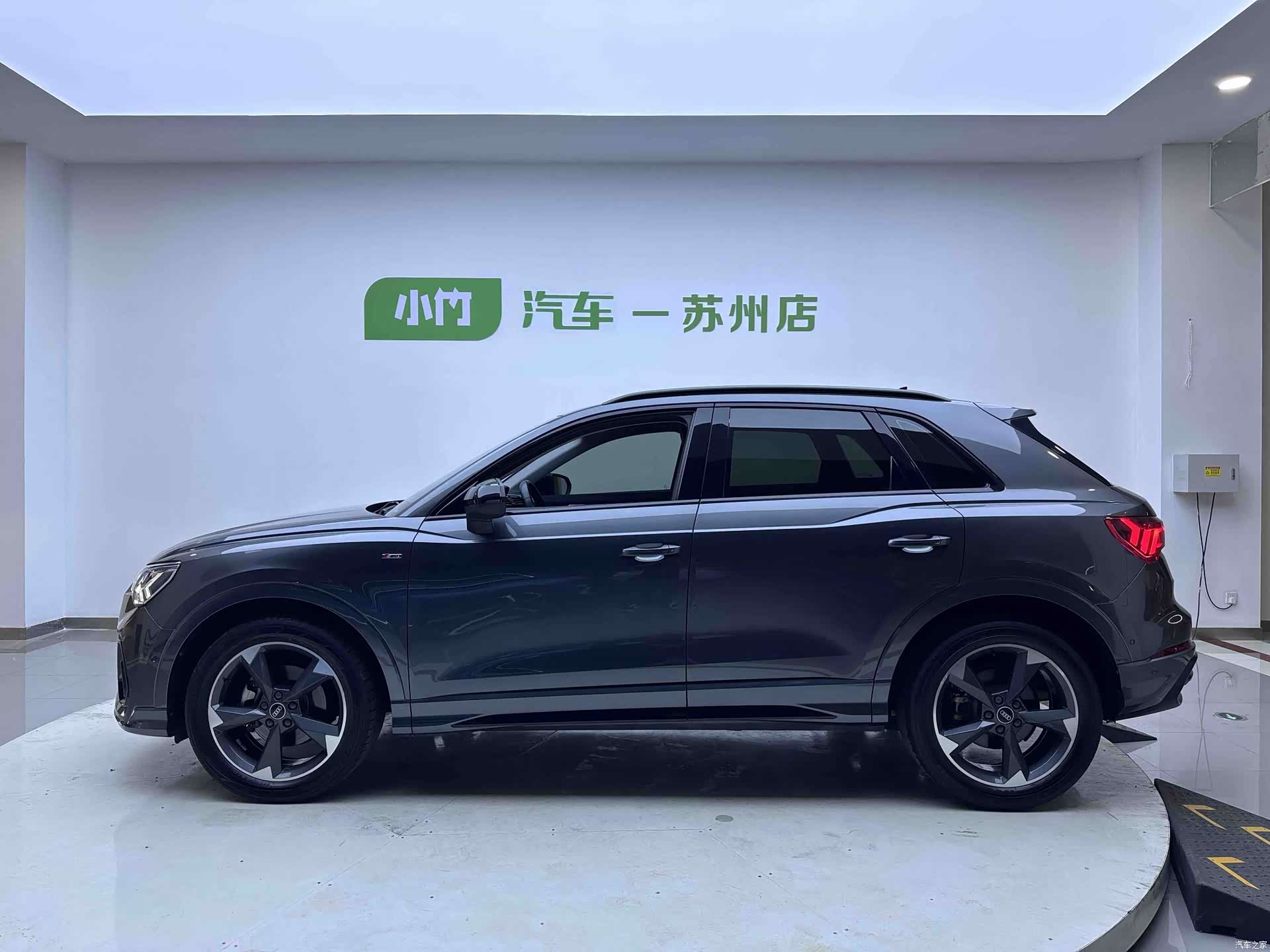 Audi Q3, 2021 8