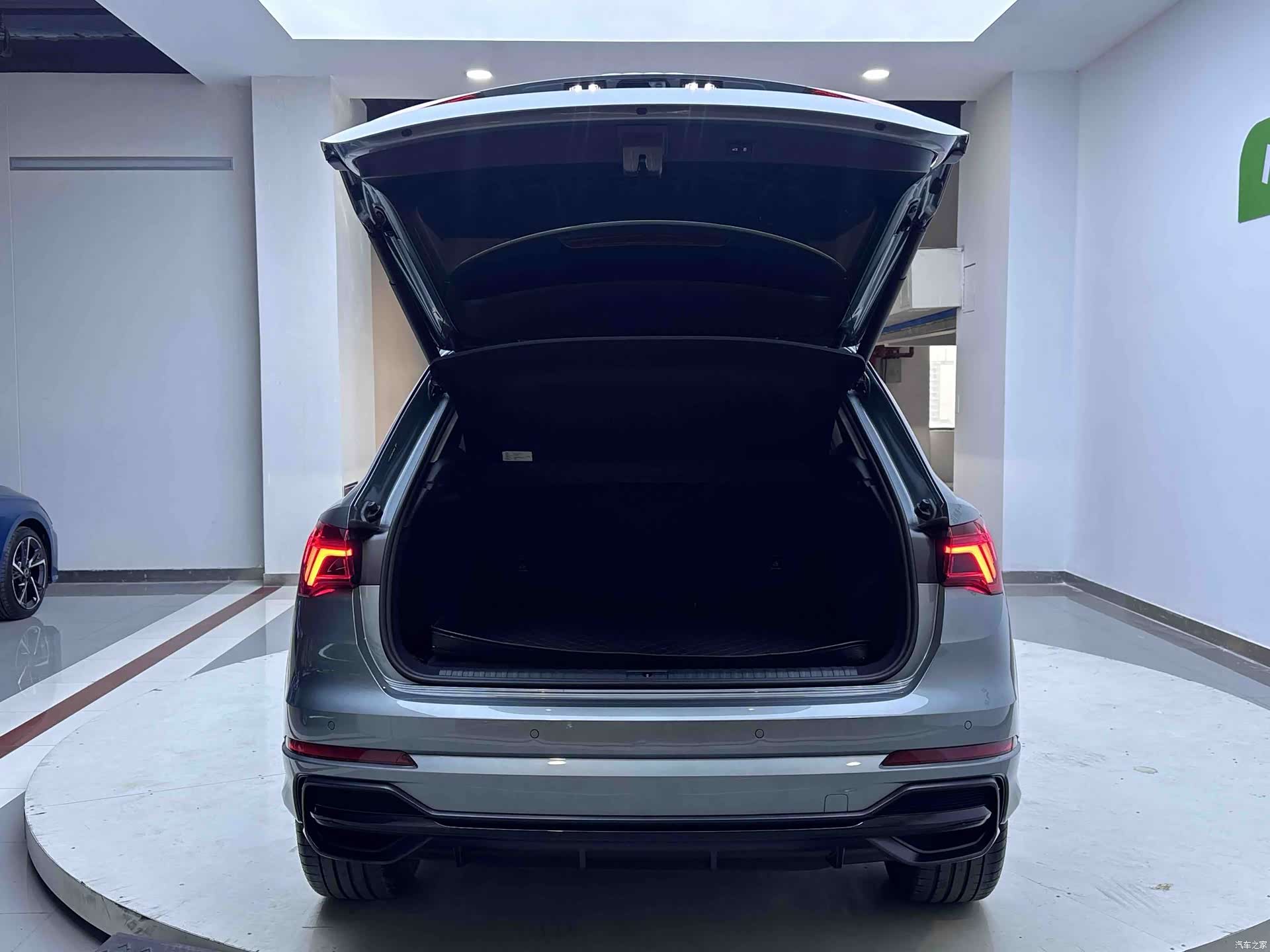 Audi Q3, 2023 21