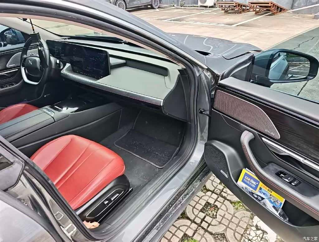 Xpeng P7, 2022 4