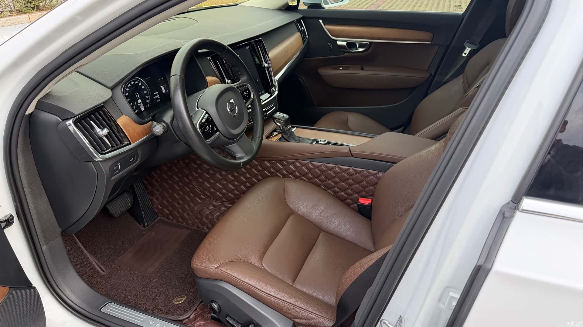 Volvo S90, 2019 4