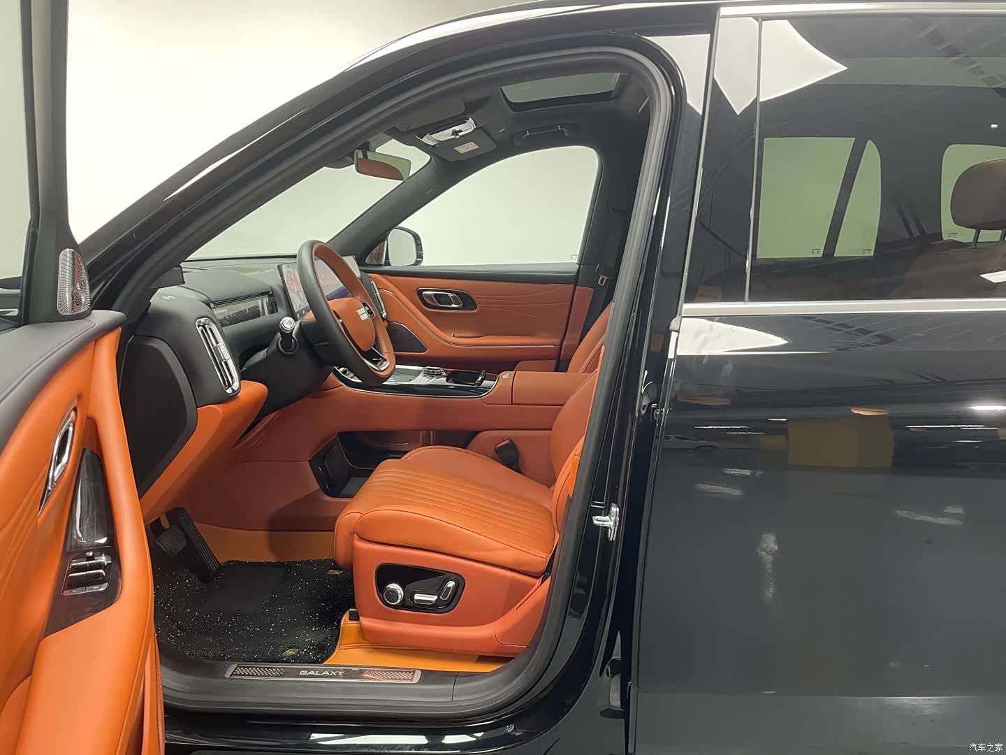 Geely M9, 2025 12