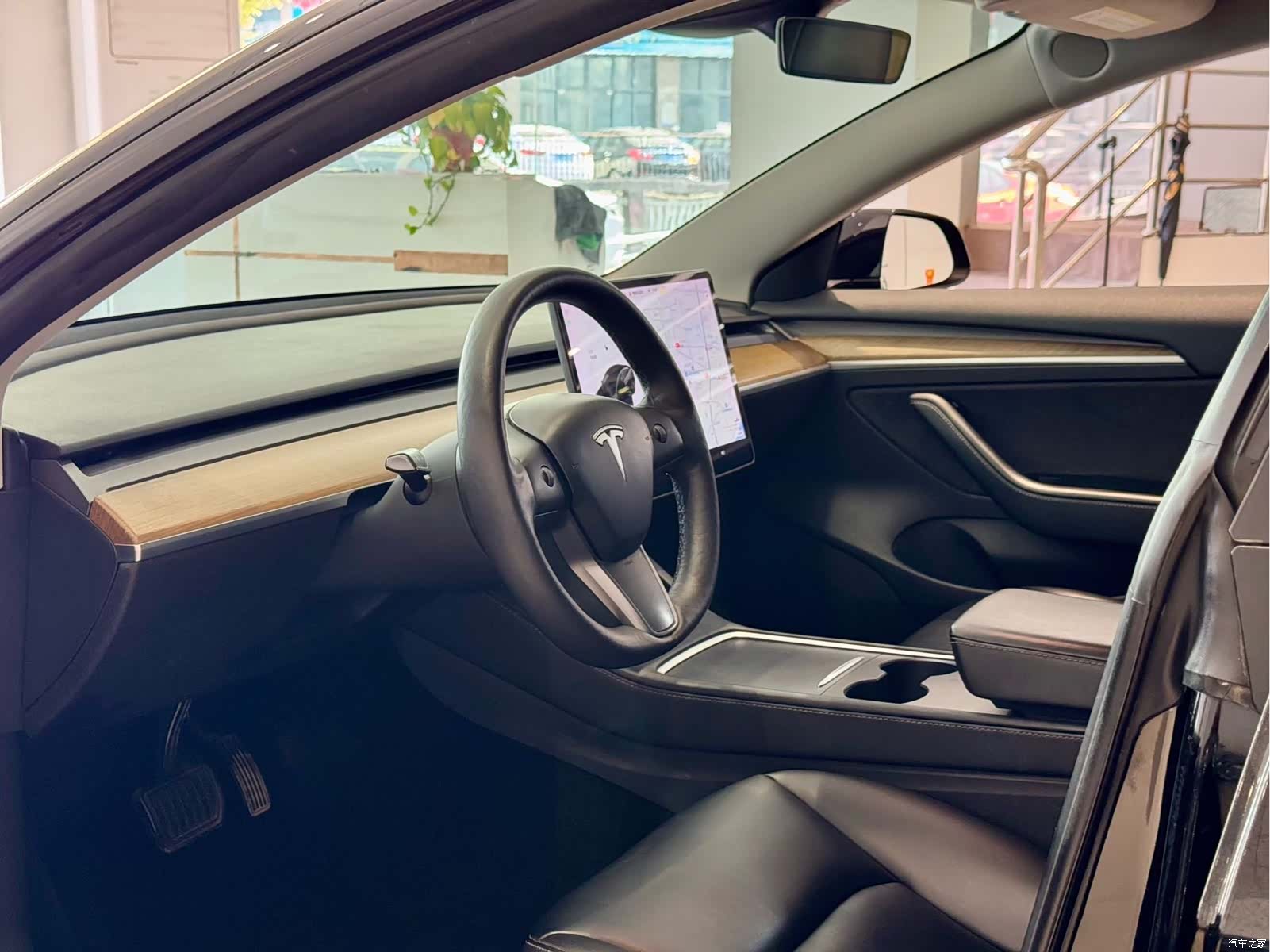 Tesla Model 3, 2021 4