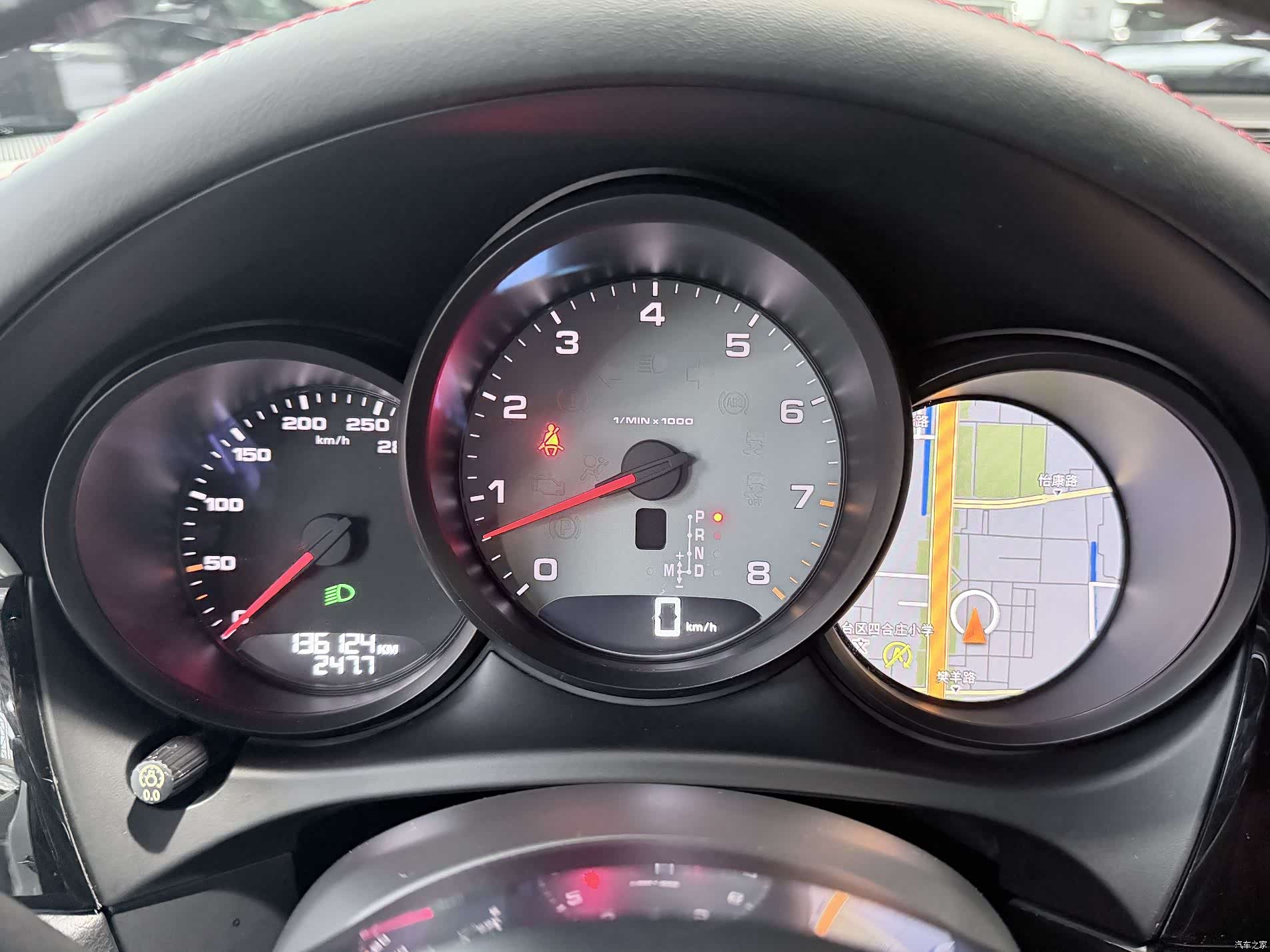 Porsche Macan, 2017 все фото