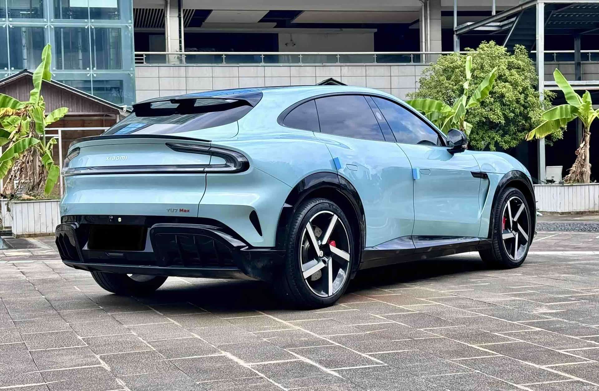 Xiaomi YU7, 2025 11