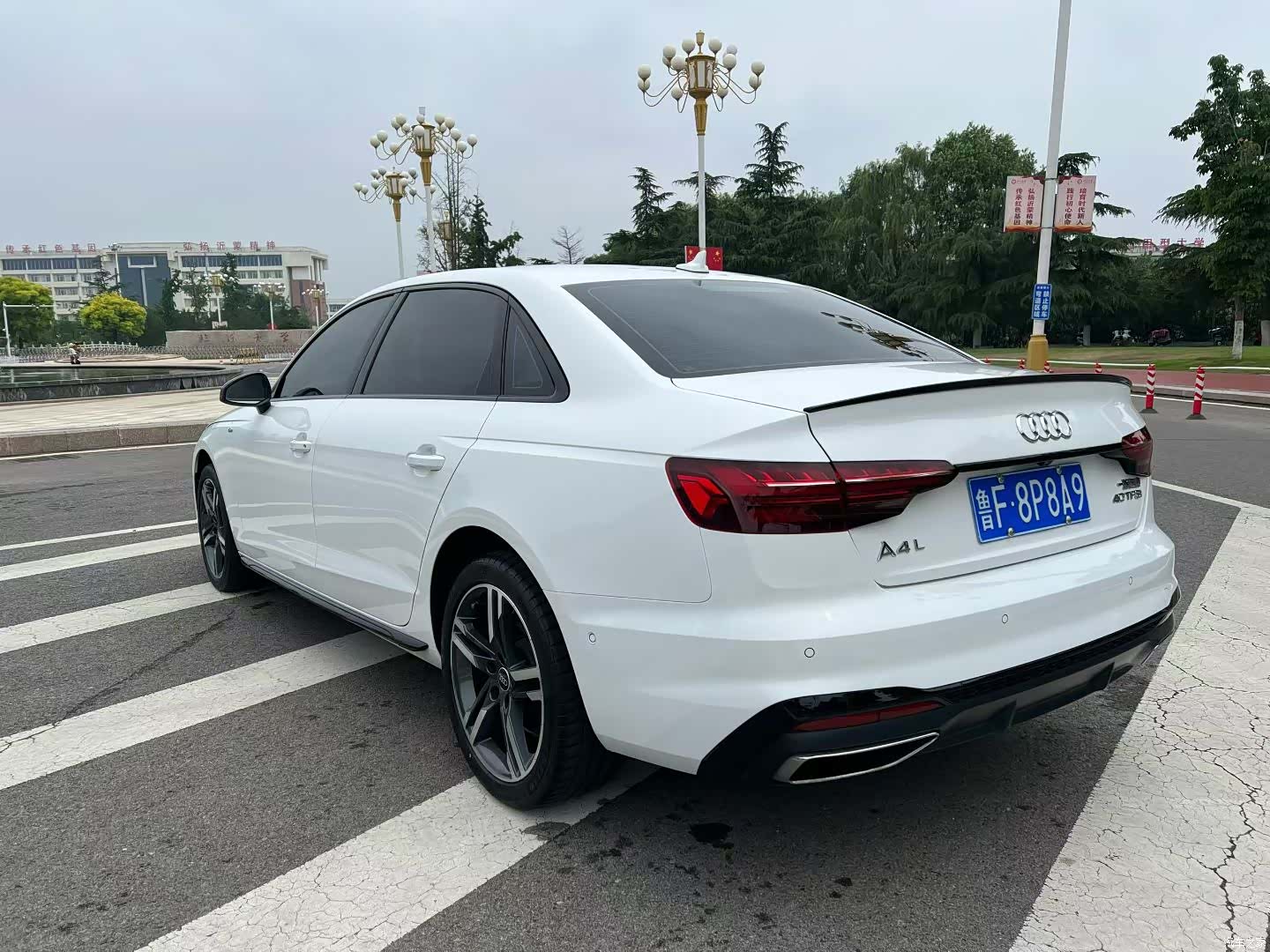 Audi A4L, 2022 9