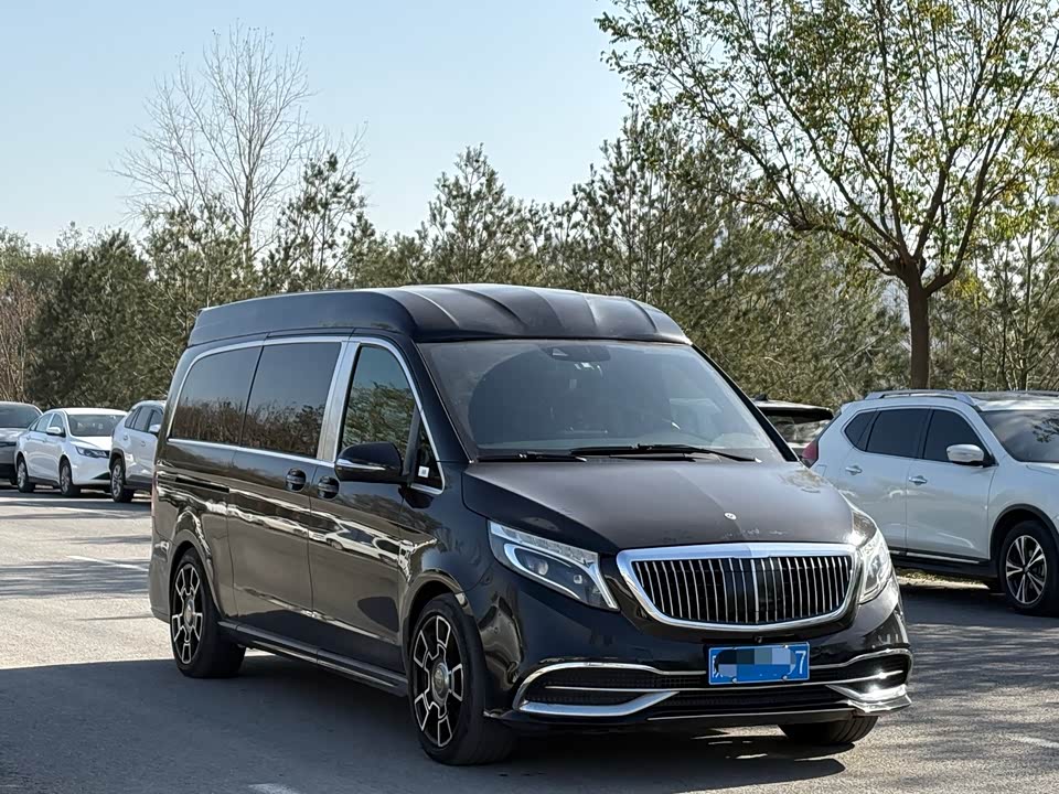 Mercedes-Benz V-class
