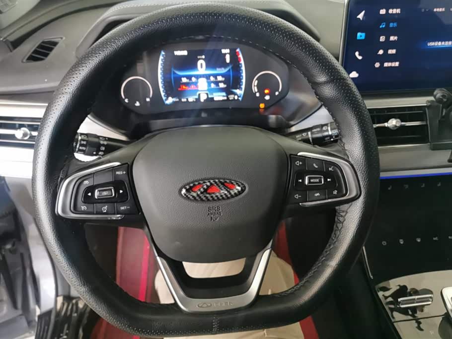 Chery Tiggo 8