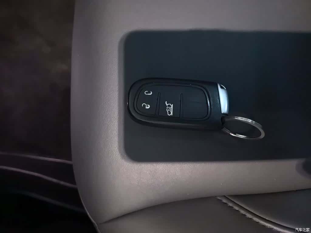Jeep V, 2020 17