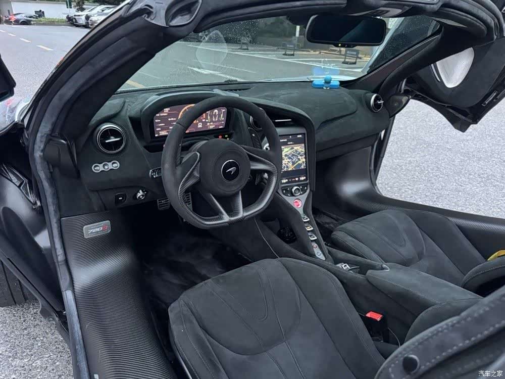 McLaren 720S, 2020 все фото
