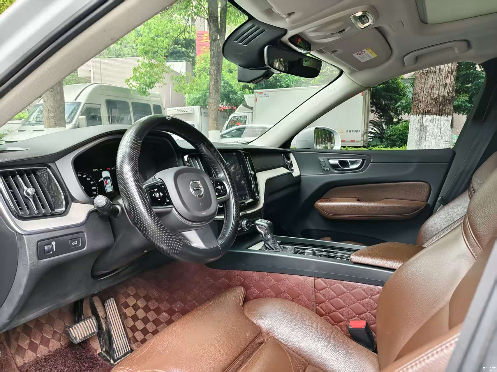 Volvo XC60, 2020 4