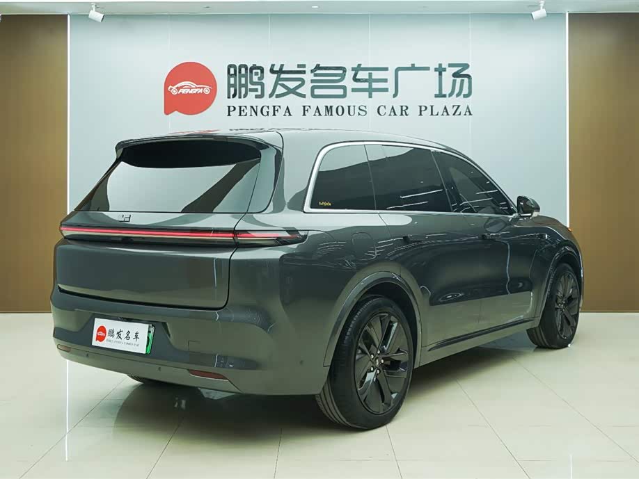 Li Auto Ideal L8