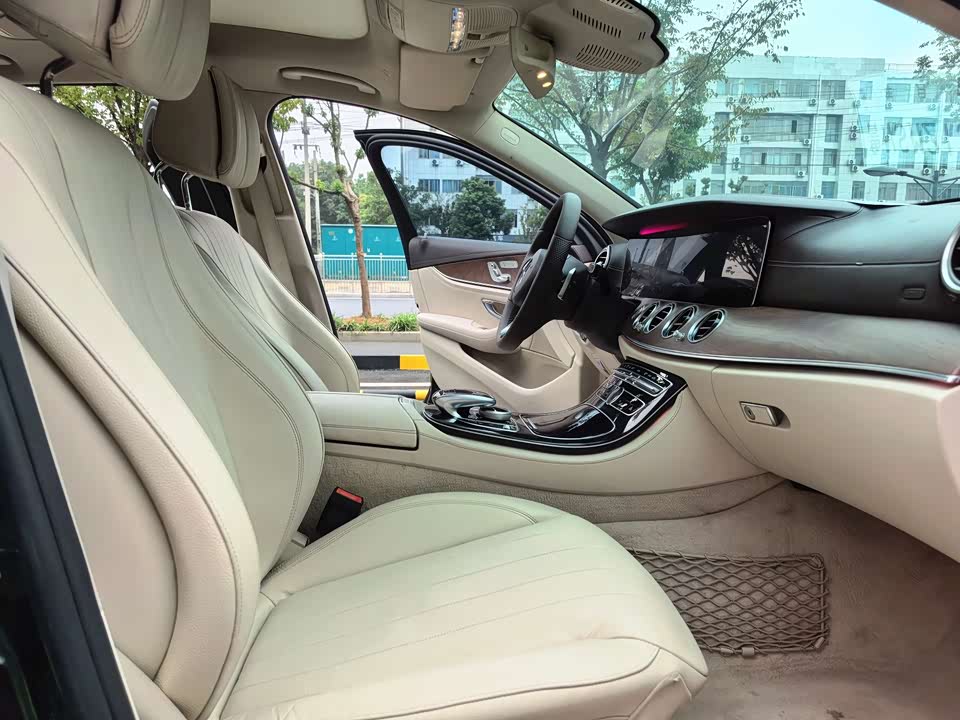 Mercedes-Benz E-class Mercedes-Benz E-class