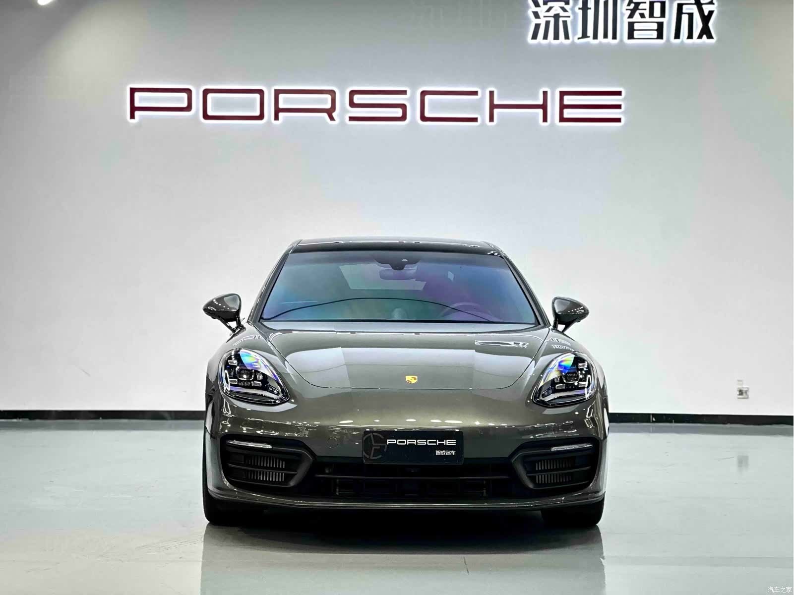 Porsche Panamera, 2023 2