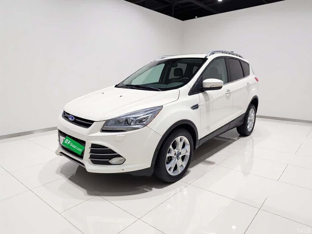 Ford Kuga, 2015 1