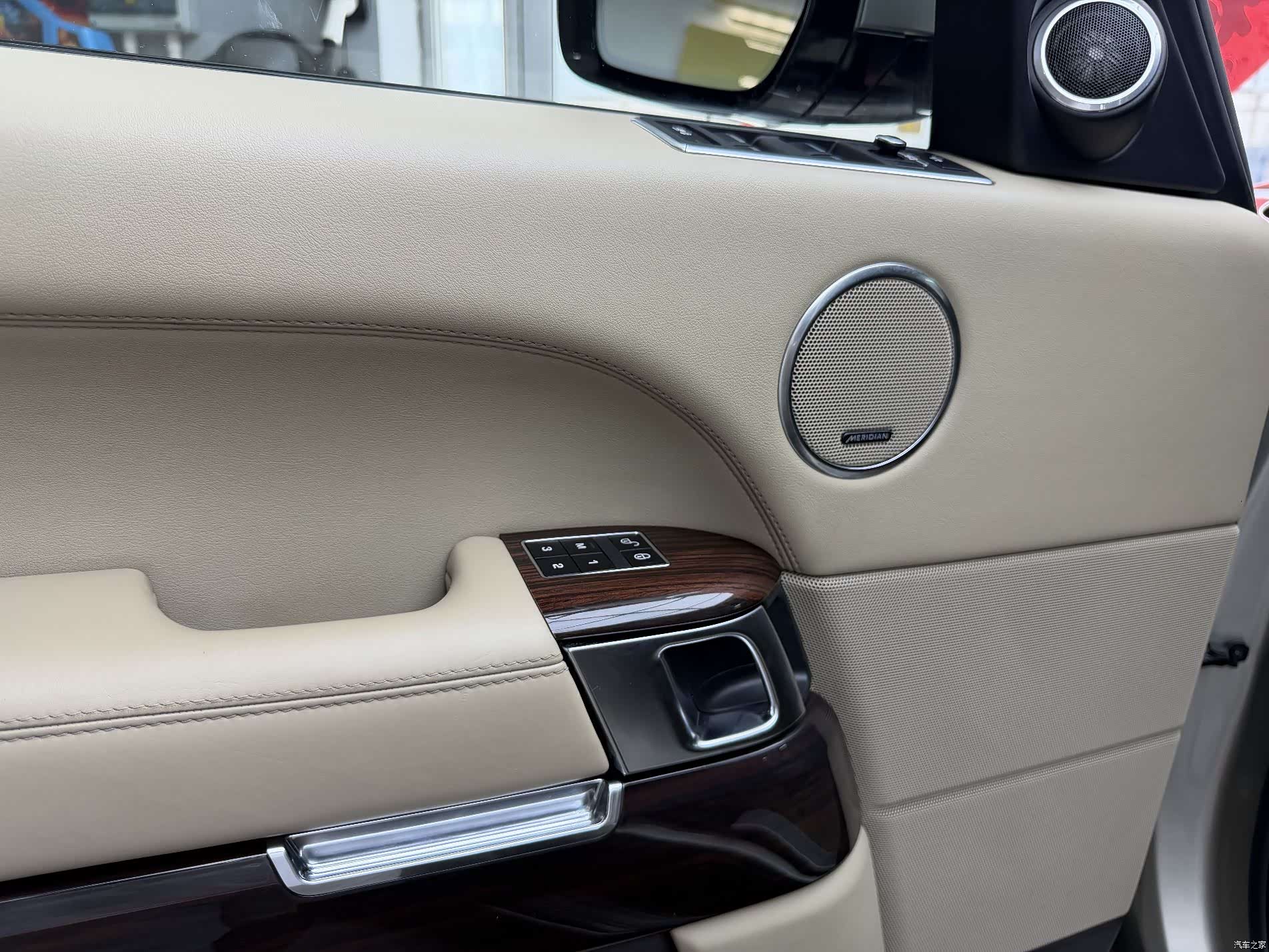 Land Rover Range Rover, 2013 30