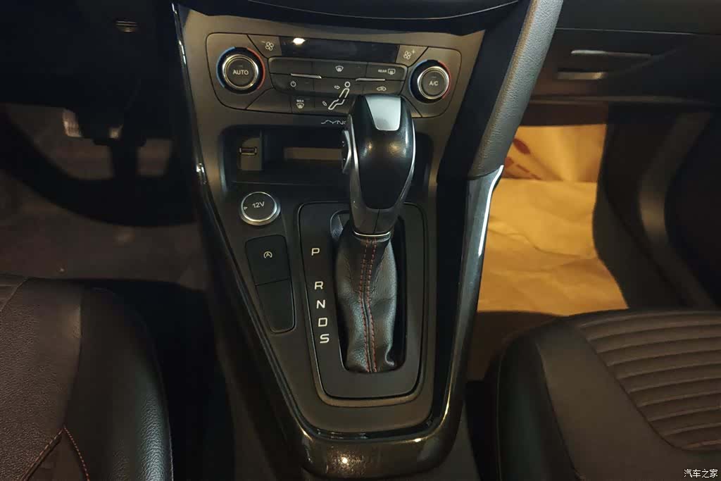 Ford Focus, 2017 16