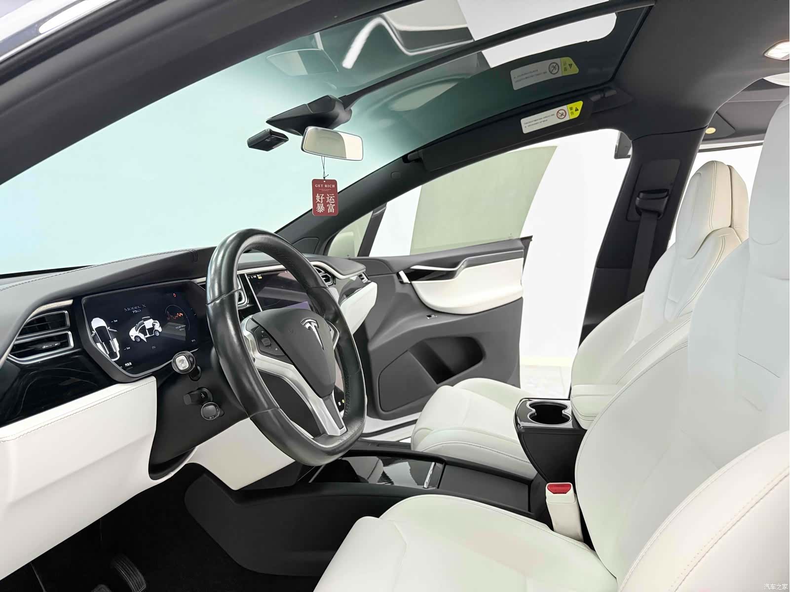 Tesla Model X, 2017 6